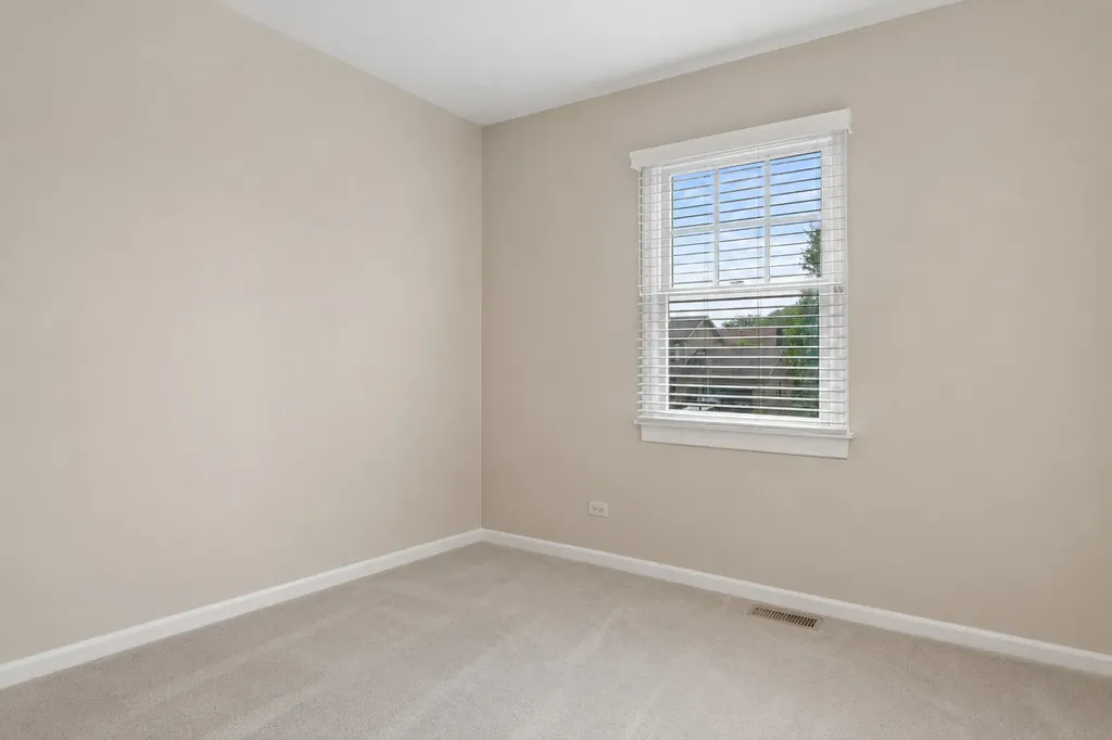 1137 Hyde Park Lane Naperville IL 60565