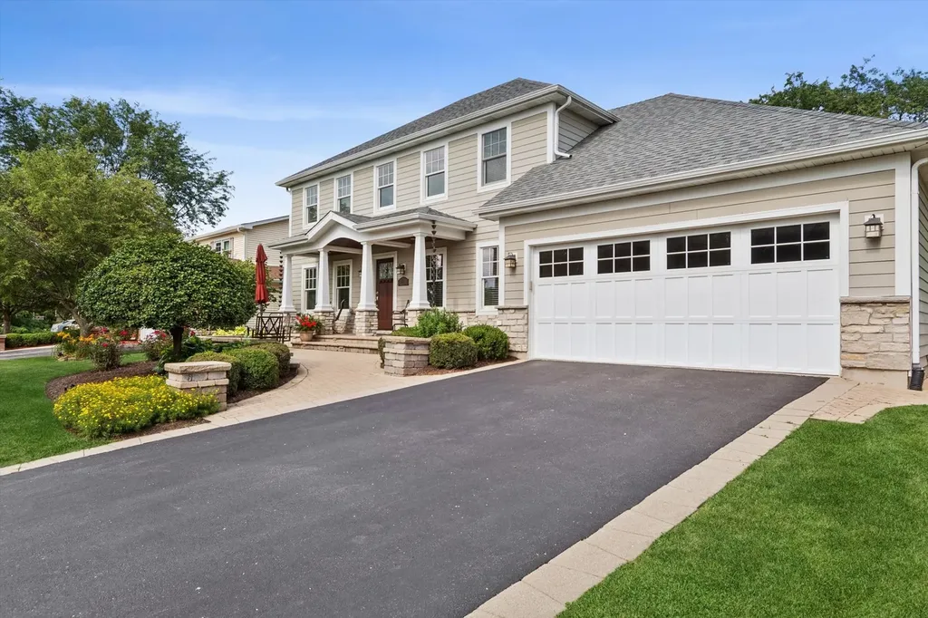1137 Hyde Park Lane Naperville IL 60565