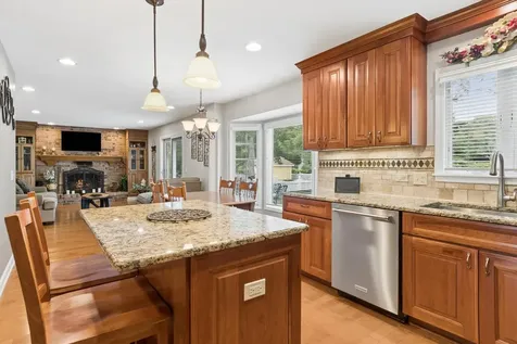 1137 Hyde Park Lane Naperville IL 60565