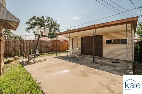 3719 West 81st Place Chicago IL 60652
