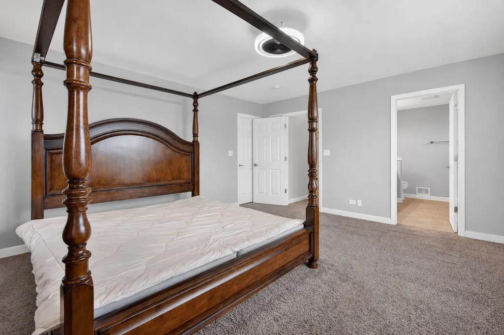 12807 Timber Wood Circle Plainfield IL 60585