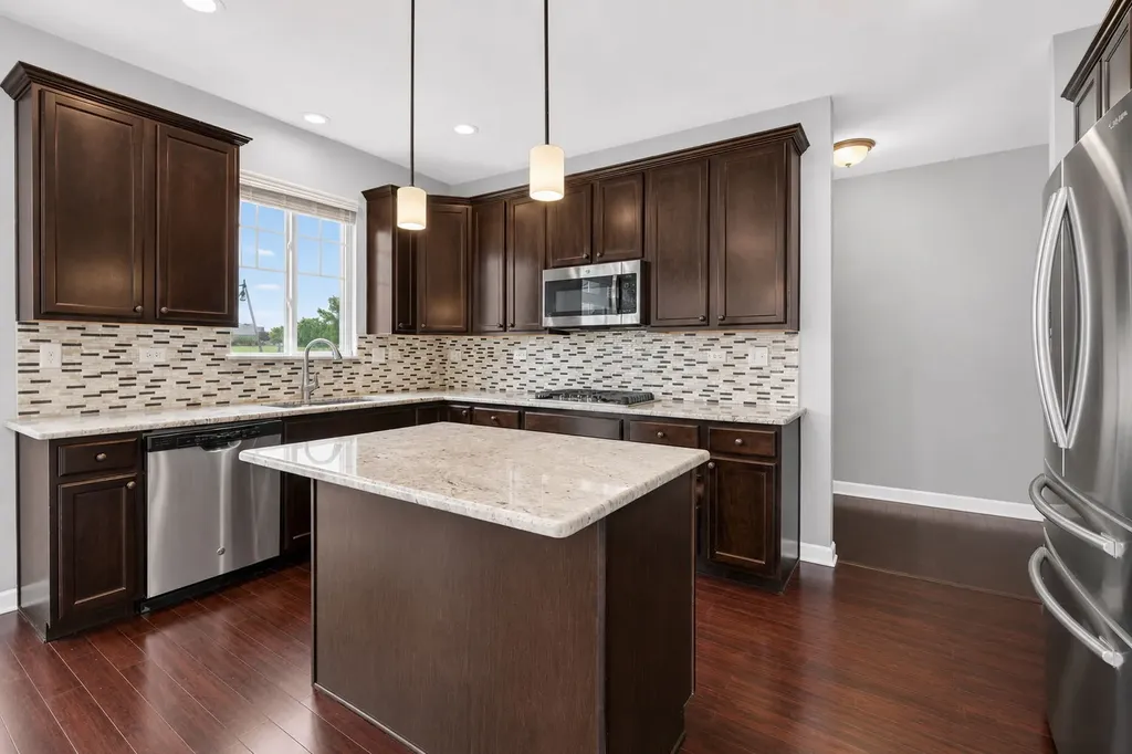 12807 Timber Wood Circle Plainfield IL 60585