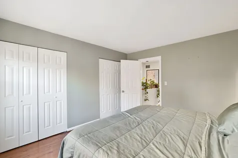 2001 North Honore Street Chicago IL 60614
