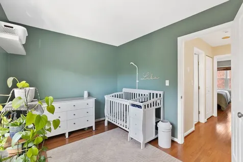 2001 North Honore Street Chicago IL 60614
