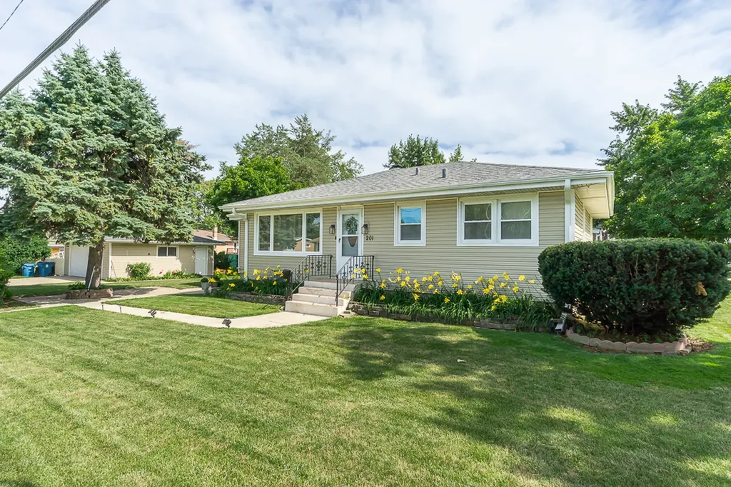 201 South Michigan Avenue Addison IL 60101