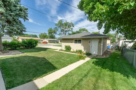 201 South Michigan Avenue Addison IL 60101