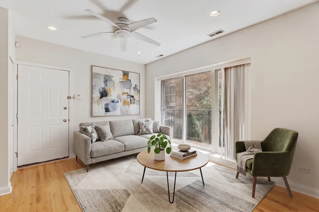 2836 North Dawson Avenue Chicago IL 60618