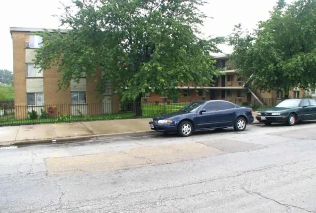 9126 South Buffalo Avenue Chicago IL 60617