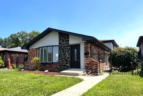 513 Superior Avenue Calumet City IL 60409