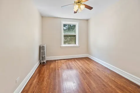 3332 North Claremont Avenue Chicago IL 60618