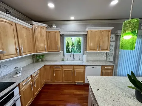 877 John Street Bensenville IL 60106