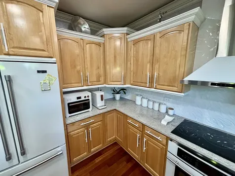 877 John Street Bensenville IL 60106