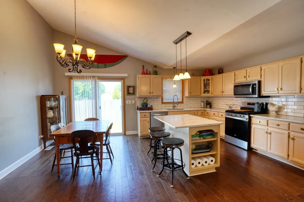 2115 Three Forks Drive Plainfield IL 60586