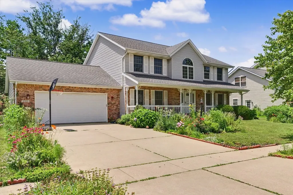 2705 Pine Valley Drive Champaign IL 61822