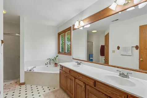2705 Pine Valley Drive Champaign IL 61822