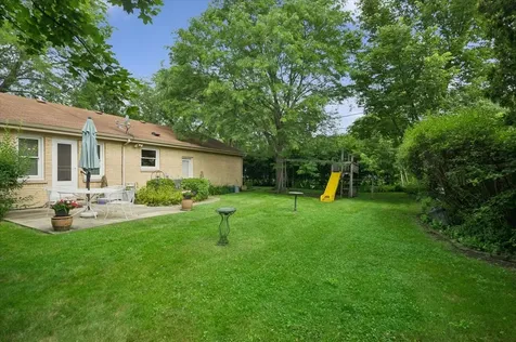2324 Sumac Circle Glenview IL 60025