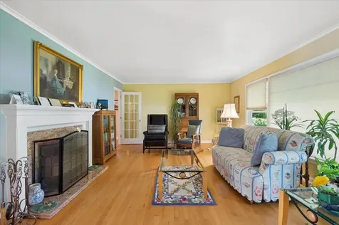 2324 Sumac Circle Glenview IL 60025