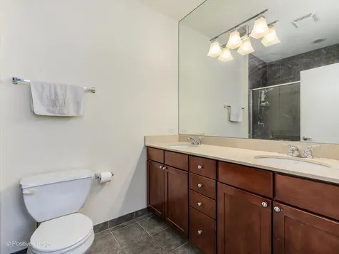 917 North Kingsbury Street Chicago IL 60610