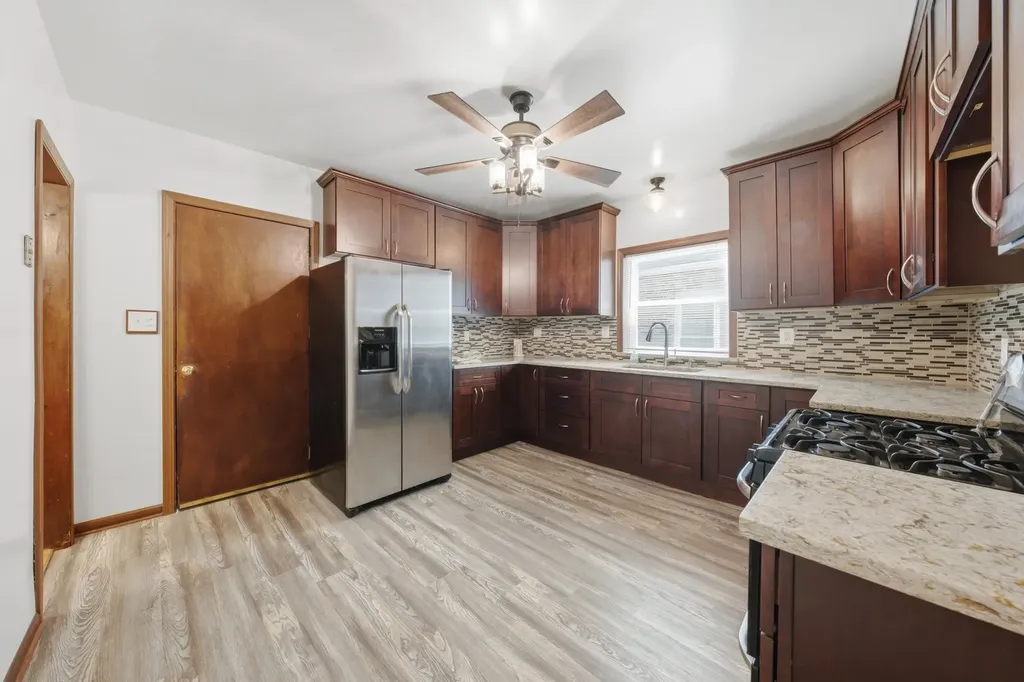 6837 South Ada Street Chicago IL 60636
