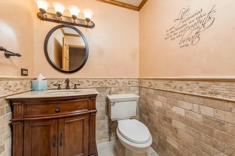 3002 Highland Court Winthrop Harbor IL 60096