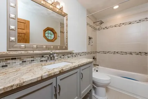 3002 Highland Court Winthrop Harbor IL 60096