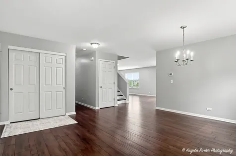 60 South Cornerstone Street Volo IL 60020