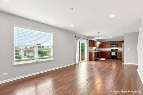 60 South Cornerstone Street Volo IL 60020