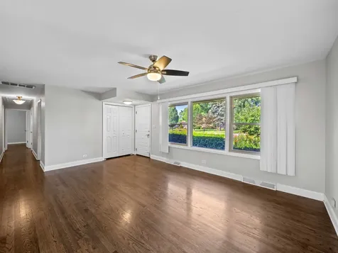 415 Tennyson Road Bartlett IL 60103