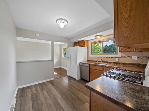 415 Tennyson Road Bartlett IL 60103