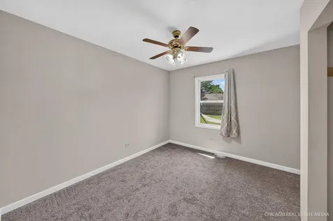 519 6TH Avenue Marengo IL 60152