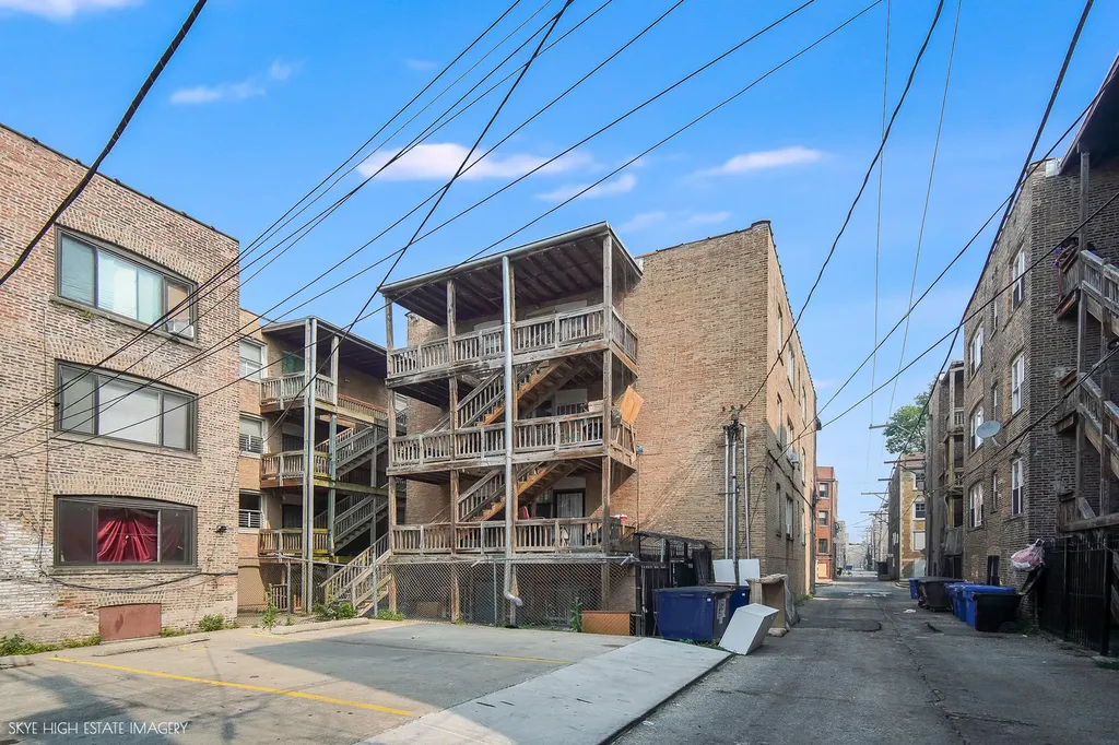 2511 East 76th Street Chicago IL 60649