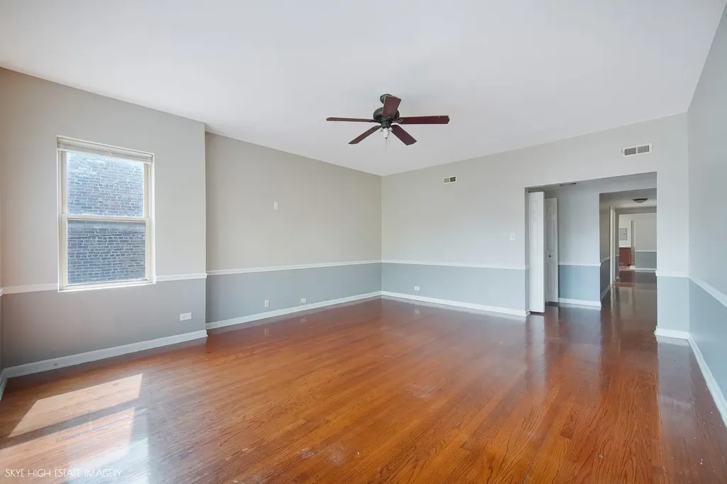 2511 East 76th Street Chicago IL 60649