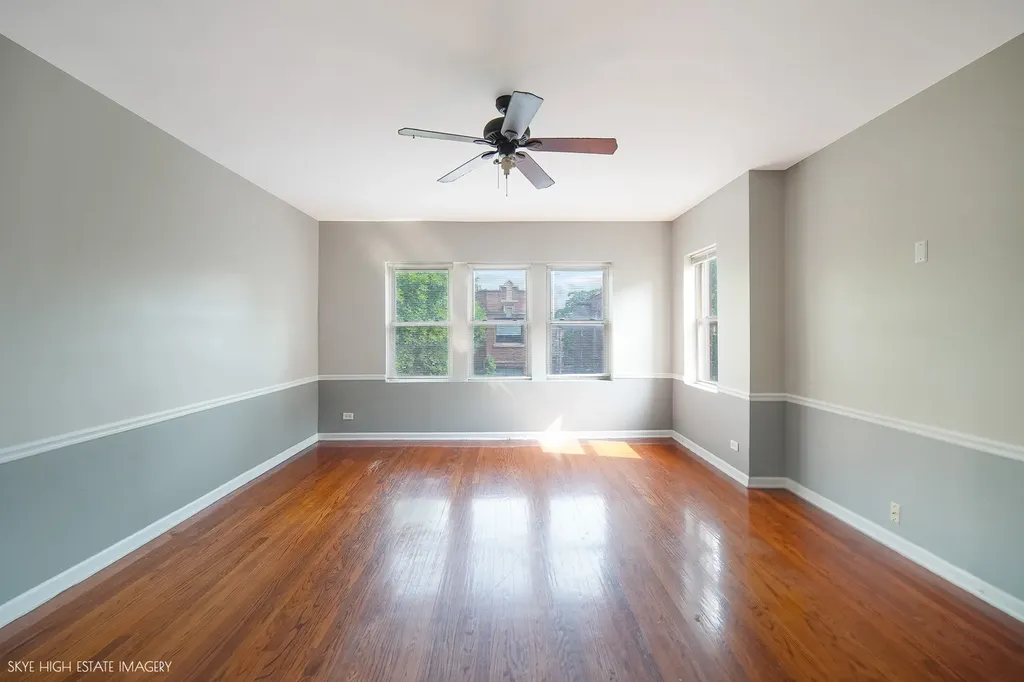 2511 East 76th Street Chicago IL 60649