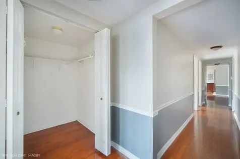 2511 East 76th Street Chicago IL 60649