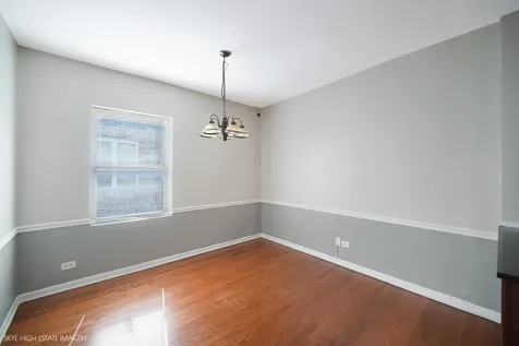 2511 East 76th Street Chicago IL 60649