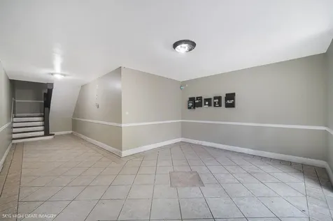 2511 East 76th Street Chicago IL 60649