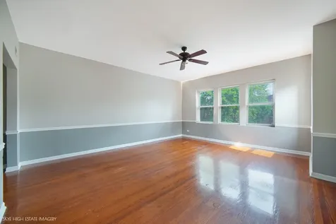 2511 East 76th Street Chicago IL 60649