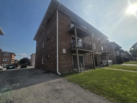 7101 West 99th Street Chicago Ridge IL 60415