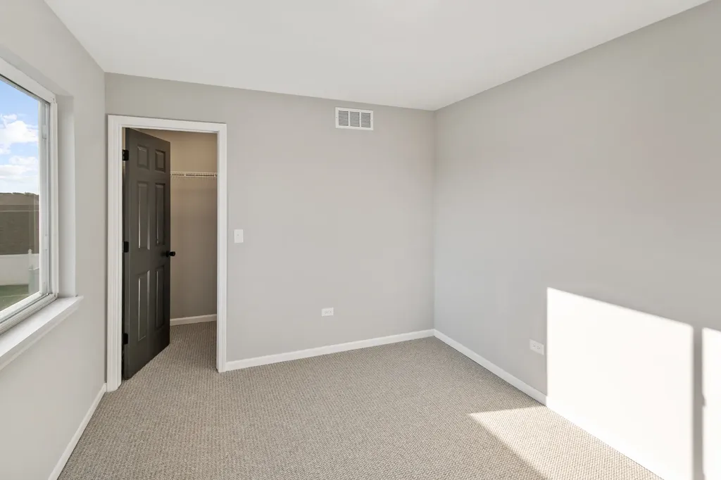 731 Bobwhite Lane New Lenox IL 60451