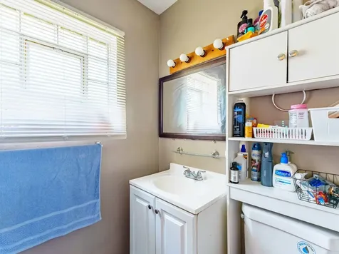 1215 Division Street Chicago Heights IL 60411