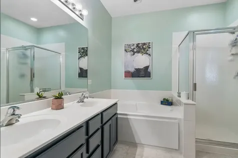6064 Delaney Drive Hoffman Estates IL 60192