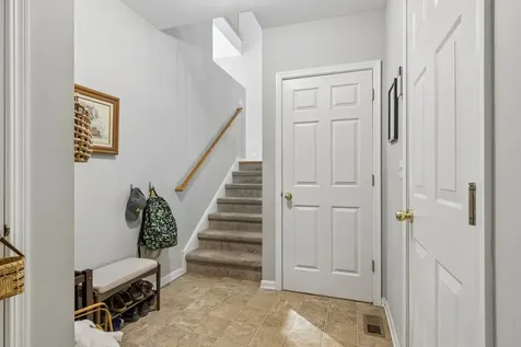 6064 Delaney Drive Hoffman Estates IL 60192