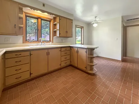 353 Highland Drive Rantoul IL 61866
