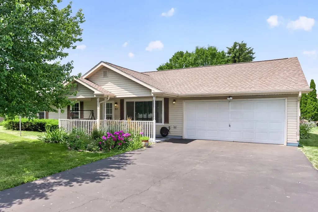 412 Spruce Lane Amboy IL 61310