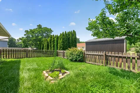 412 Spruce Lane Amboy IL 61310