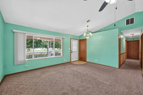 412 Spruce Lane Amboy IL 61310