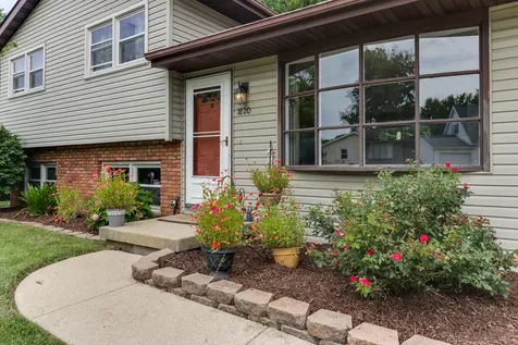 1820 Johnson Drive Normal IL 61761