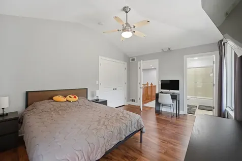 26792 West Lakeview Drive S Lake Barrington IL 60084