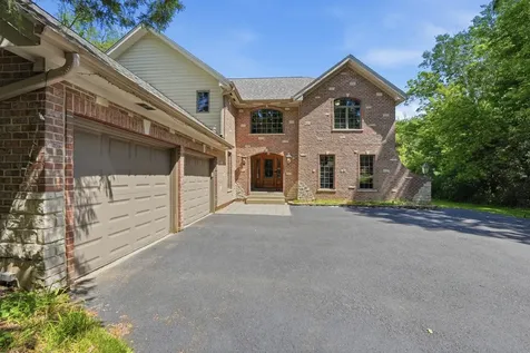 26792 West Lakeview Drive S Lake Barrington IL 60084