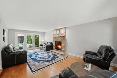 26792 West Lakeview Drive S Lake Barrington IL 60084